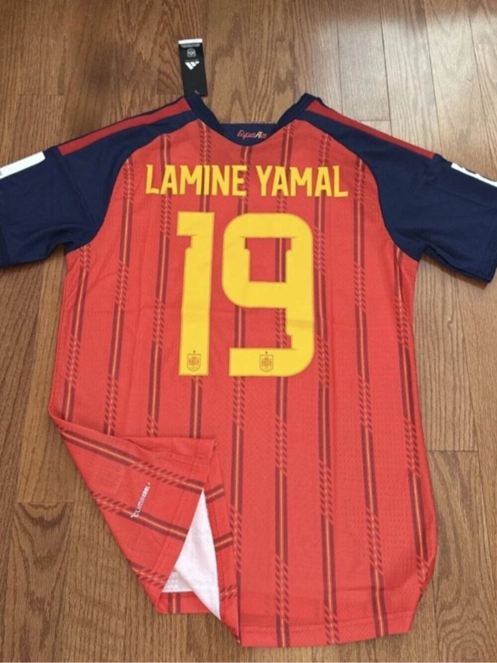 LAMINE YAMAL World Cup Soccer 2026 Home Jersey - Picture 10 of 10